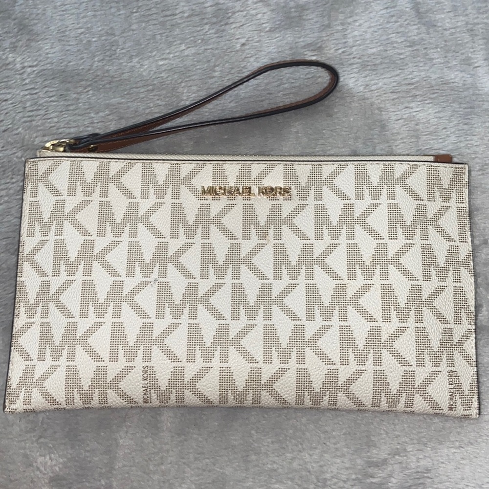 Michael Kors wallet